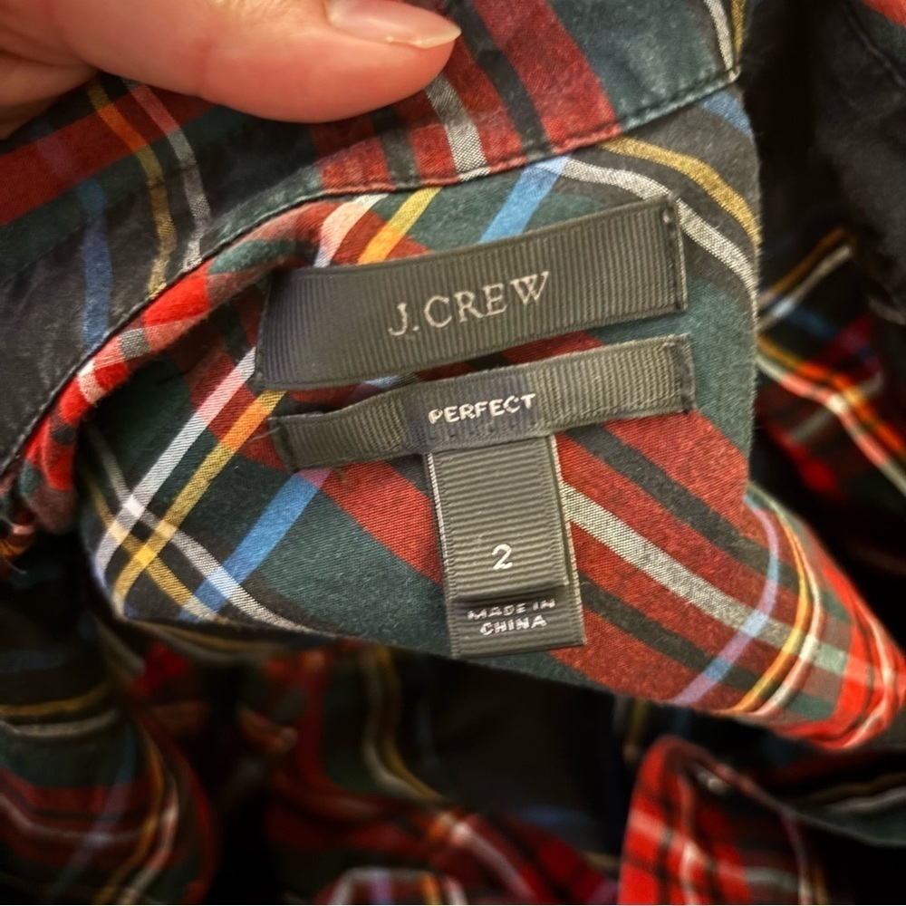 J. Crew Women's The Perfect Shirt in Stewart Plaid Size 2 - Picture 6 of 7